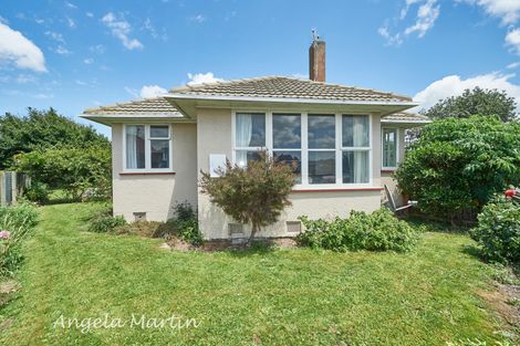 Photo of property in 15 Avon Terrace, Roslyn, Palmerston North, 4414