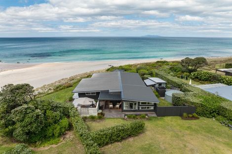 Photo of property in 42 Fishermans Bend, Whiritoa, Whangamata, 3691