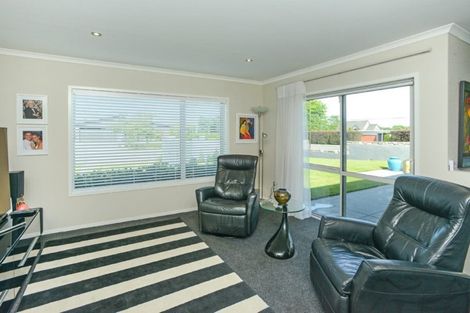 Photo of property in 1 Whakatomo Place, Havelock North, 4130