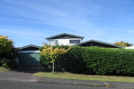 Photo of property in 33 Agincourt Street, Glenfield, Auckland, 0629