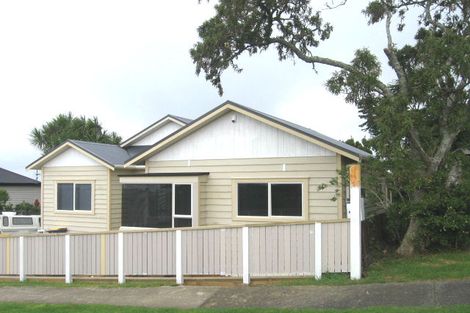 Photo of property in 21 Huka Road, Birkenhead, Auckland, 0626
