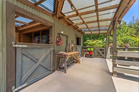 Photo of property in 893 Takatu Road, Tawharanui Peninsula, Warkworth, 0986