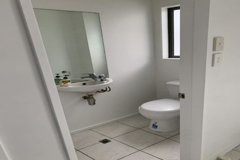 Photo of property in 25/3 Hulme Place, Henderson, Auckland, 0612