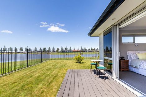 Photo of property in 18 Ruakituri Place, Te Awa, Napier, 4110
