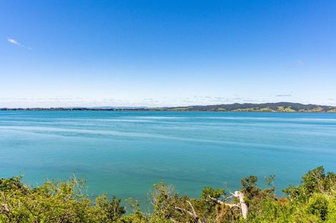 Photo of property in 170 Manganese Point Road, Tamaterau, Whangarei, 0174