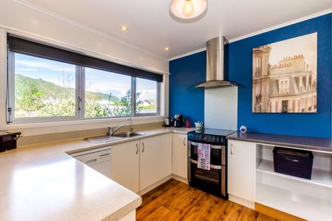 Photo of property in 34 Sylvan Avenue, Waikanae, 5036