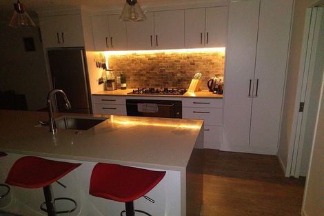 Photo of property in 14 Latimer Way, Petone, Lower Hutt, 5012