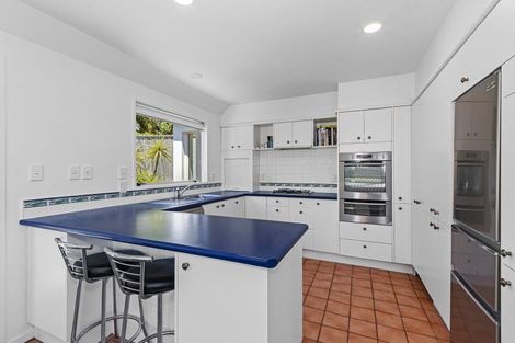 Photo of property in 25 Dyers Pass Road, Cashmere, Christchurch, 8022