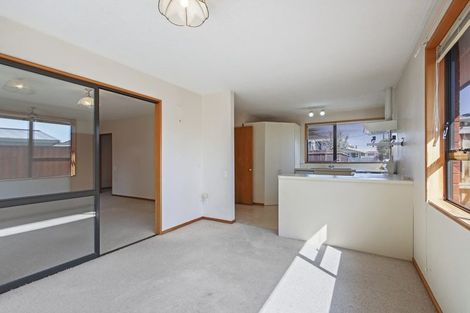 Photo of property in 2/24 Woodbury Street, Avonhead, Christchurch, 8042