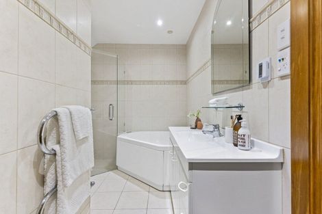 Photo of property in 54 Sarsfield Street, Herne Bay, Auckland, 1011