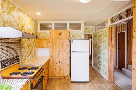 Photo of property in 5 Anaru Place, Awapuni, Palmerston North, 4412