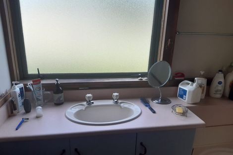 Photo of property in 54 York Street, Picton, 7220