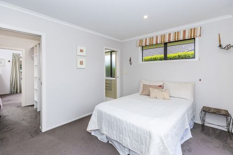 Photo of property in 8 Compton Grove, Huntington, Hamilton, 3210