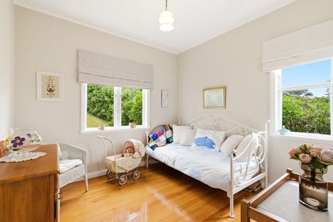 Photo of property in 51 Kinghorne Street, Strathmore Park, Wellington, 6022