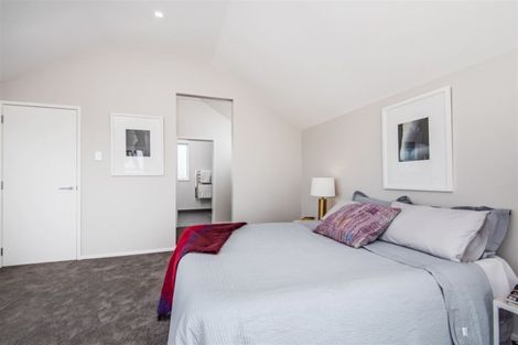 Photo of property in 99 Queen Street, Northcote Point, Auckland, 0627