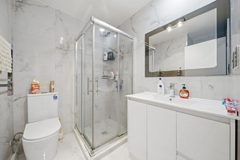Photo of property in 8c Kent Road, Manurewa, Auckland, 2102