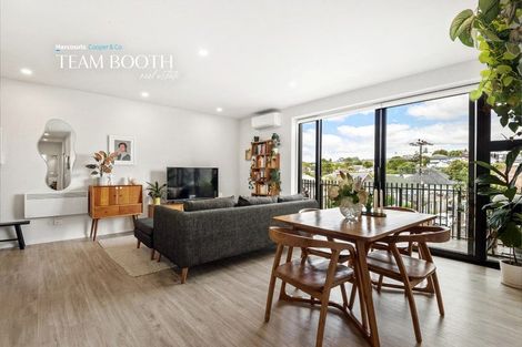 Photo of property in 202/165 Lake Road, Northcote, Auckland, 0627