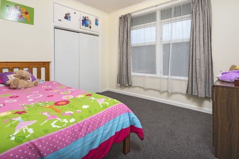 Photo of property in 2/16 View Road, Papakura, 2110