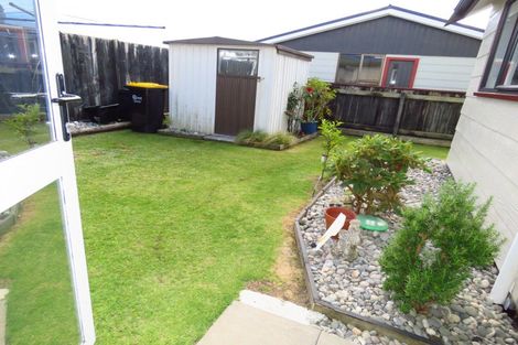 Photo of property in 16 Hunter Street, Westport, 7825