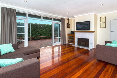 Photo of property in 2/16 View Road, Papakura, 2110