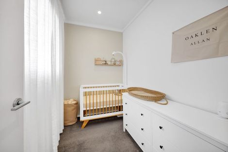 Photo of property in 21 High Street West, Waitara, 4320