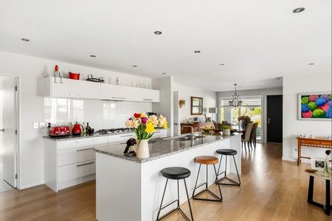 Photo of property in 4 Sunnyside Lane, Wanaka, 9305