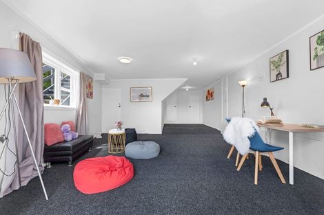 Photo of property in 10 Mildmay Road, Henderson, Auckland, 0610