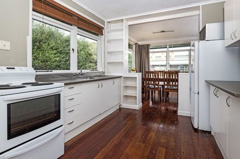 Photo of property in 2/16 View Road, Papakura, 2110