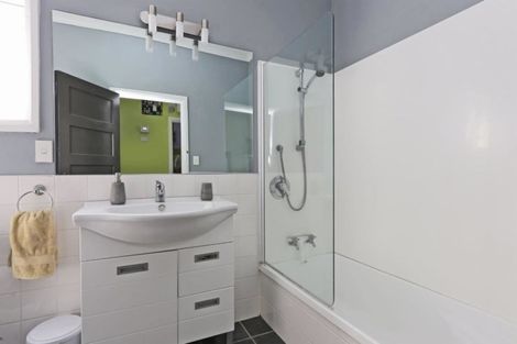 Photo of property in 1012 Heretaunga Street East, Parkvale, Hastings, 4122