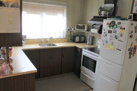 Photo of property in 7 Mccallum Street, Dannevirke, 4930