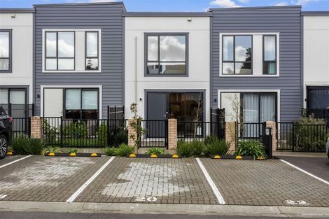 Photo of property in 18 Patariki Way, Beach Haven, Auckland, 0626
