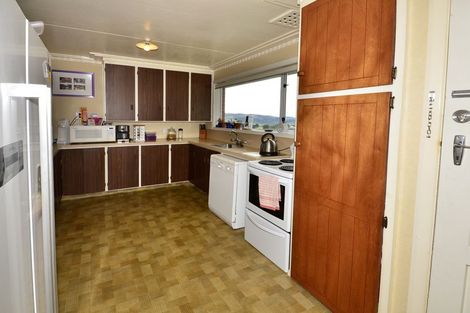 Photo of property in 9 Larkins Street, Helensburgh, Dunedin, 9010