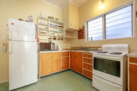 Photo of property in 151 Glenmore Street, Kelburn, Wellington, 6012