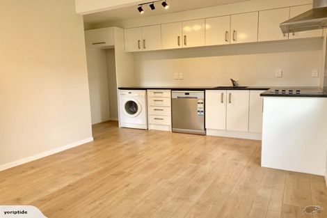 Photo of property in 39 Tamahere Drive, Glenfield, Auckland, 0629