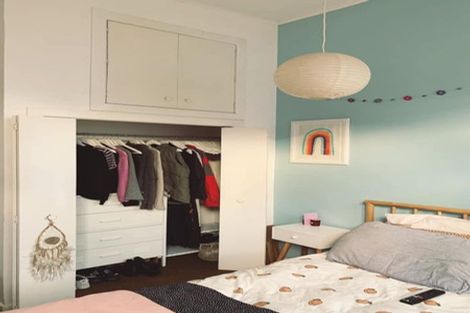 Photo of property in 10 Prince Street, Mount Victoria, Wellington, 6011