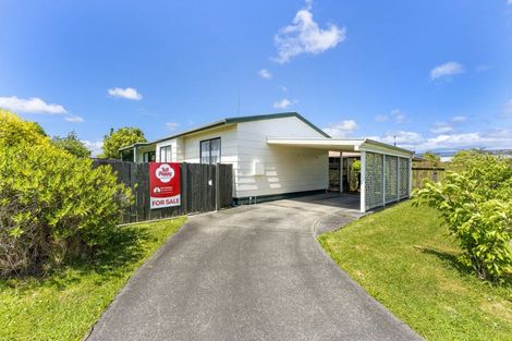 Photo of property in 21 Hilton Grove, Kelvin Grove, Palmerston North, 4414