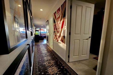 Photo of property in Paramount Apartments, 4/281 Maunganui Road, Mount Maunganui, 3116