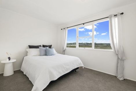Photo of property in 2 Francis Street, Hauraki, Auckland, 0622