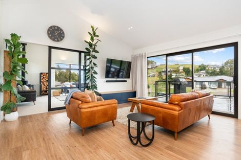 Photo of property in 61 Heathfield Drive, Mosgiel, 9024