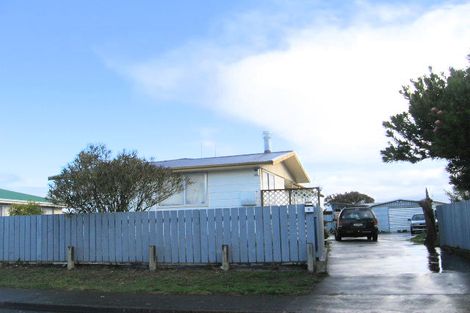 Photo of property in 8 Burton Crescent, Flaxmere, Hastings, 4120