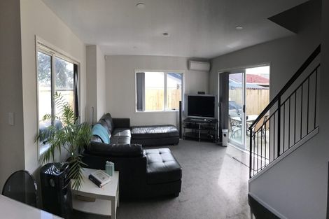 Photo of property in 4 Ruhanui Lane, Pakuranga Heights, Auckland, 2010