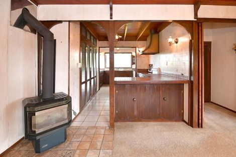 Photo of property in 282 Vipond Road, Stanmore Bay, Whangaparaoa, 0932