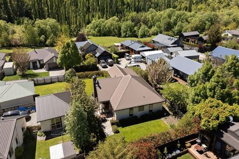 Photo of property in 12 Alexander Place, Arrowtown, 9302