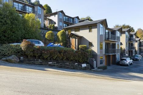 Photo of property in Arno Apartment, 9/8 Mckerrow Place, Sunshine Bay, Queenstown, 9300