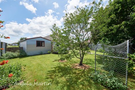 Photo of property in 15 Avon Terrace, Roslyn, Palmerston North, 4414