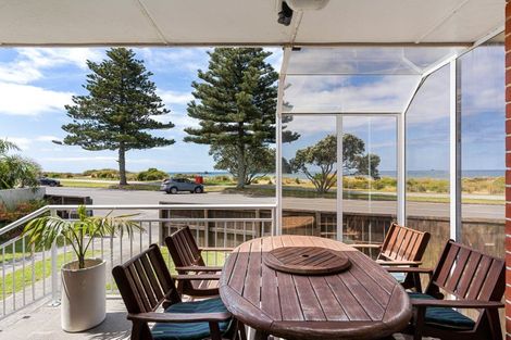 Photo of property in 55 Marine Parade, Mount Maunganui, 3116