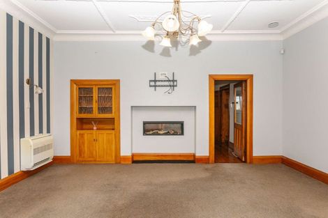 Photo of property in 9 Edward Street, Dannevirke, 4930