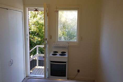 Photo of property in 2/7 Huapai Street, Onehunga, Auckland, 1061
