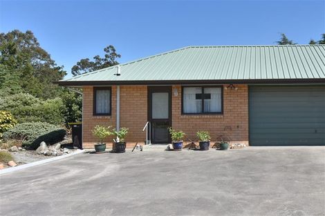 Photo of property in 8 Plachatsh Lane, Oxford, 7430