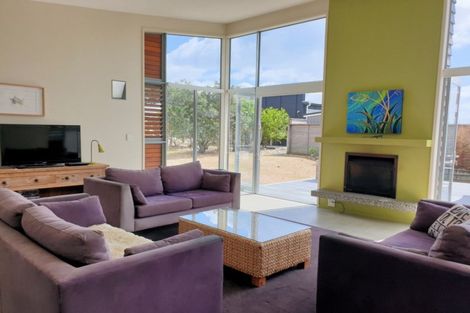 Photo of property in 146 Sands Crescent, Matarangi, Whitianga, 3592